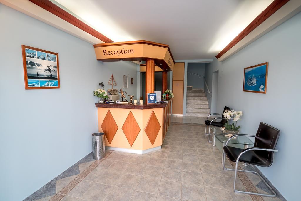 Dionisos Hotel Митикас Екстериор снимка