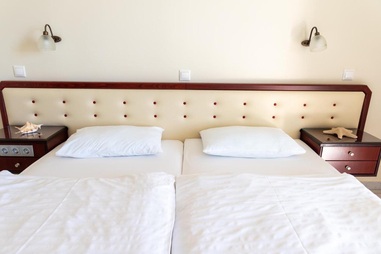 Dionisos Hotel Митикас Екстериор снимка