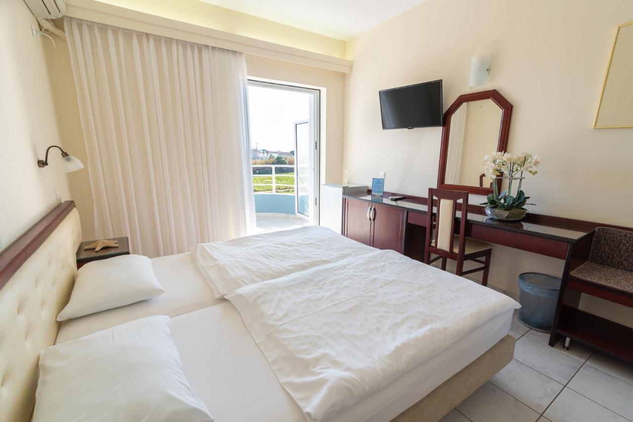 Dionisos Hotel Митикас Екстериор снимка